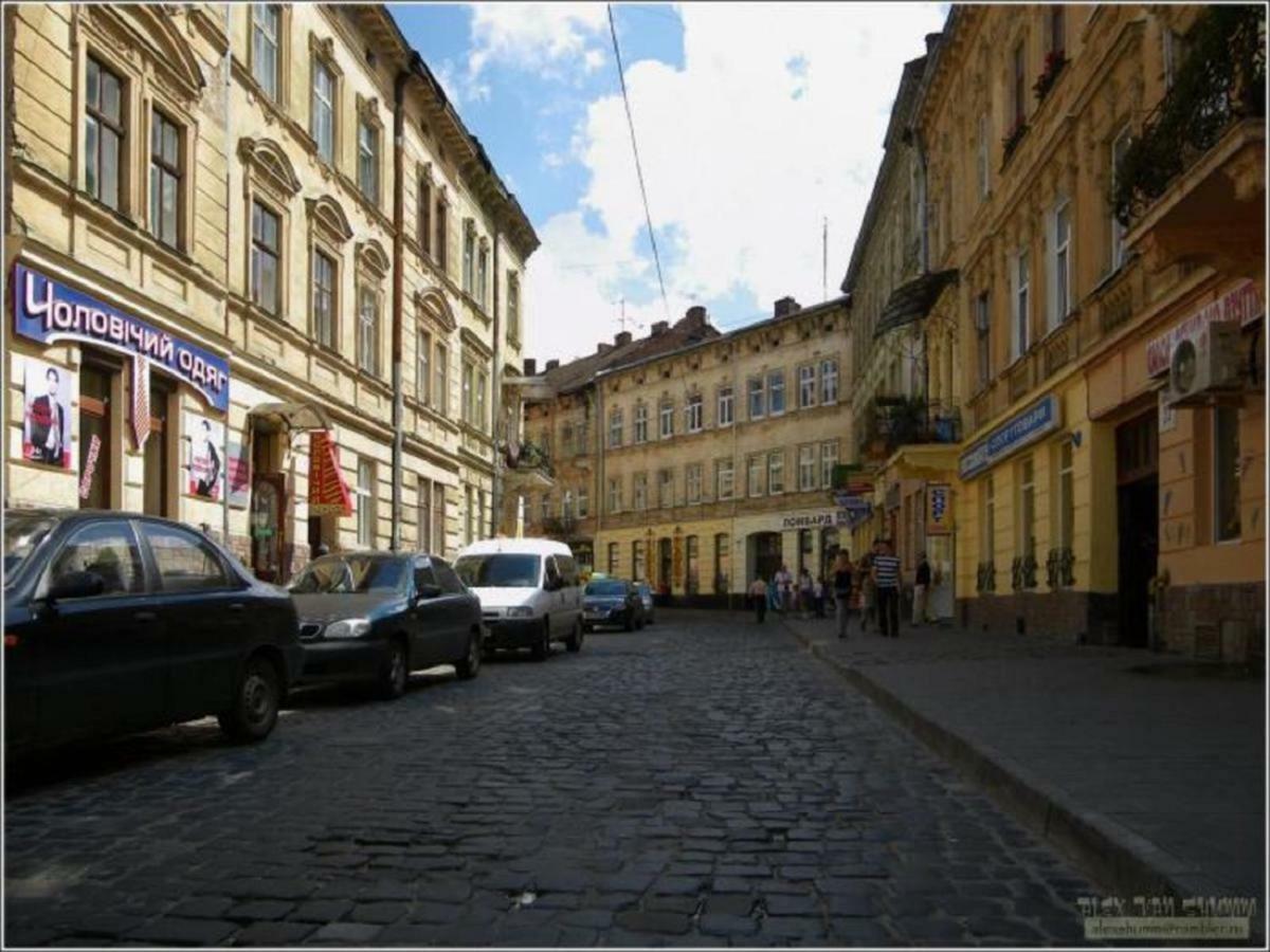 Апартаменти Для Пари В Центральній Частині Львова Exterior foto