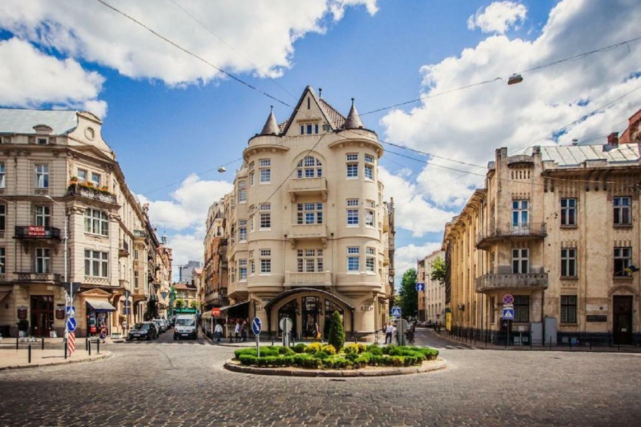 Апартаменти Для Пари В Центральній Частині Львова Exterior foto