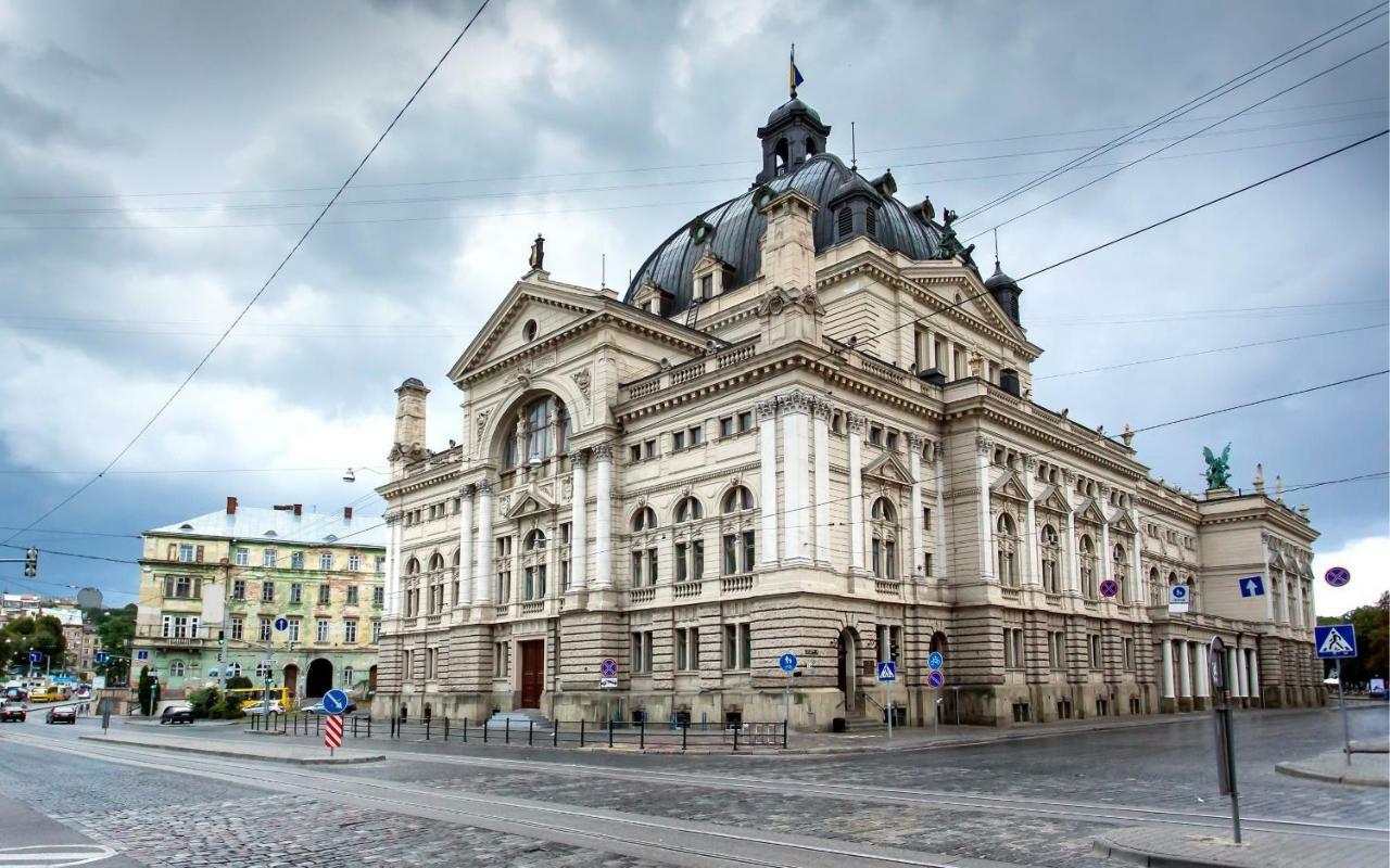 Апартаменти Для Пари В Центральній Частині Львова Exterior foto